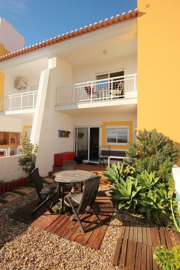 Bed and Breakfast Surf House Baleal Exterior foto